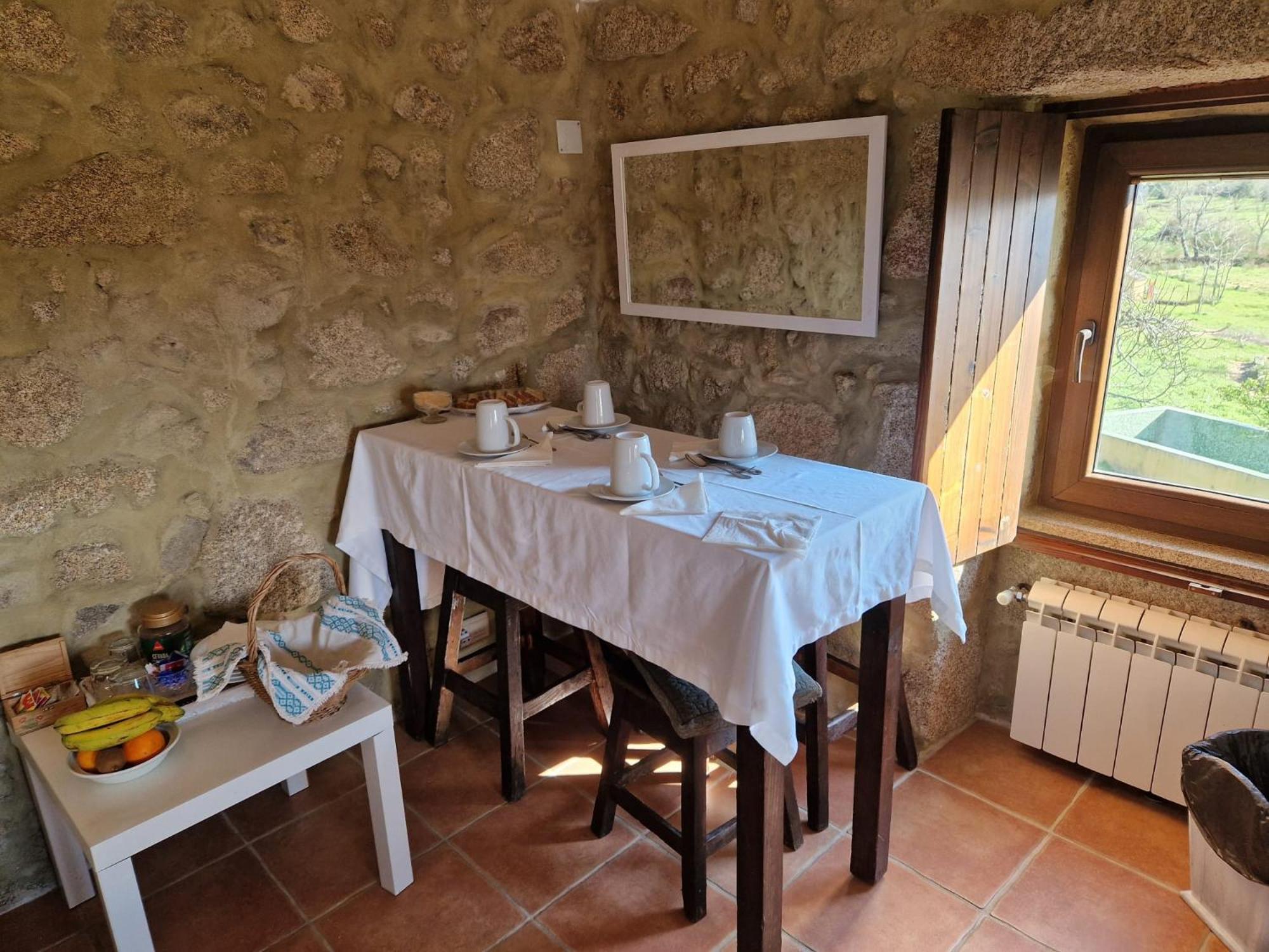 Pensjonat Quinta Damigo Seia Zewnętrze zdjęcie